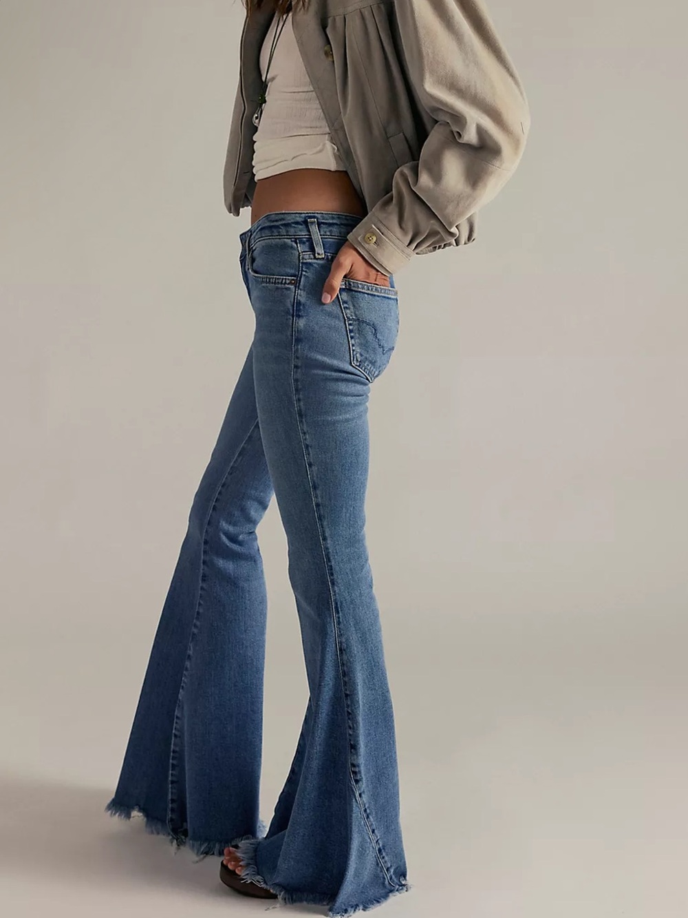 Free People We the Free Emre Flare Jeans NWT - Picture 3 of 3